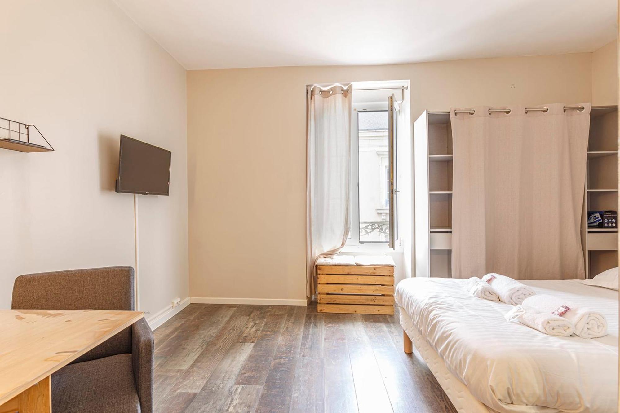 Le Garnier - Studio Au Coeur De La Doutre Apartment อองเชร์ ภายนอก รูปภาพ